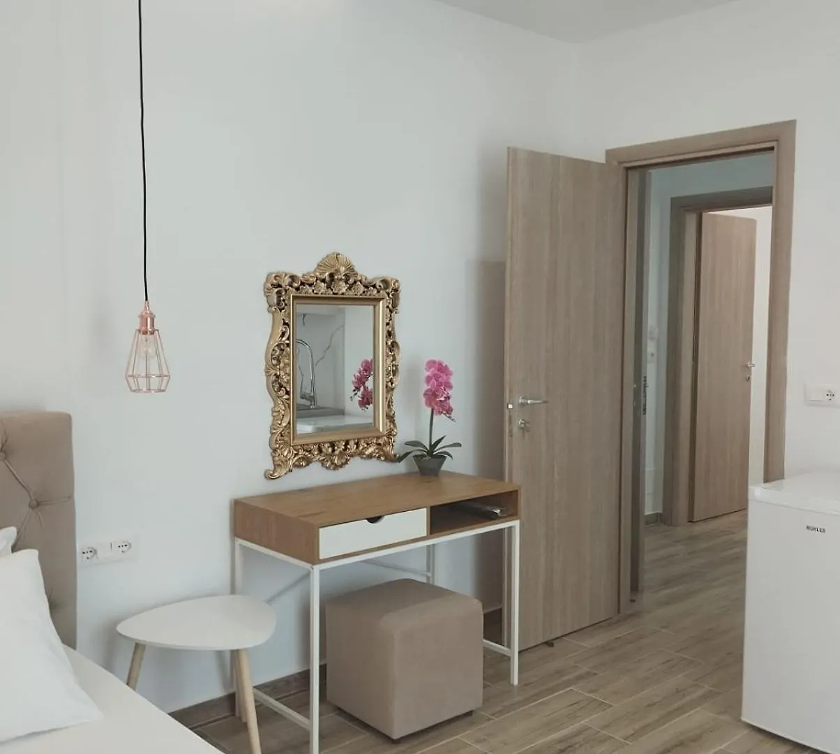 Amente Apartaments Ksamil